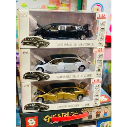 Mô hình xe ô tô Automini 1:32 Scale Die Cast Model có đèn, mở được cửa giao màu ngẫu nhiên 233948