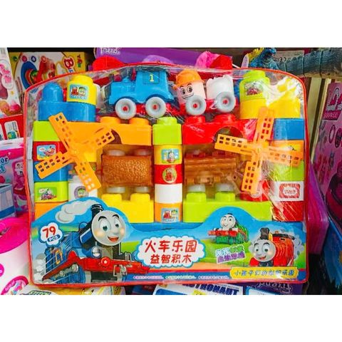 Đồ chơi xếp hình tàu hỏa Thomas có 79 chi tiết 899-1 233959