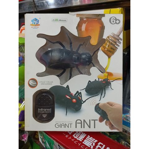 Đồ chơi điều khiển từ xa con kiến đen khổng lồ chạy bằng pin có đèn sáng 9917 Giant Ant Infrared Remote control
