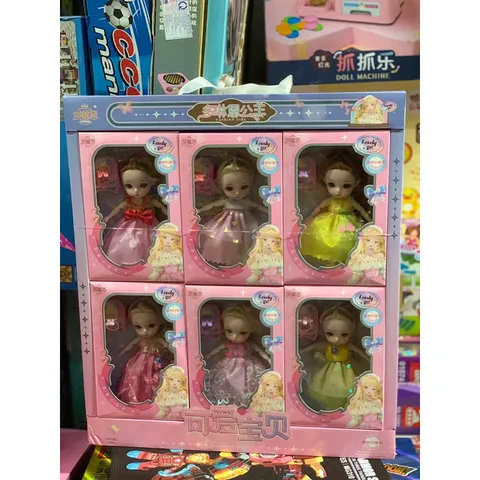 Đồ chơi búp bê chọn ngẫu nhiên