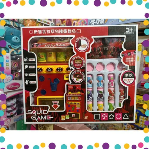 Máy Bán Hàng Nước Ngọt Tự Động Đồ Chơi Có Đèn Và Nhạc Squid Game (679-57)