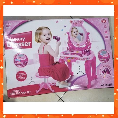 Set Đồ Chơi Bàn Trang Điểm Cỡ Lớn, Có Kèm Ghế Ngồi #88017A