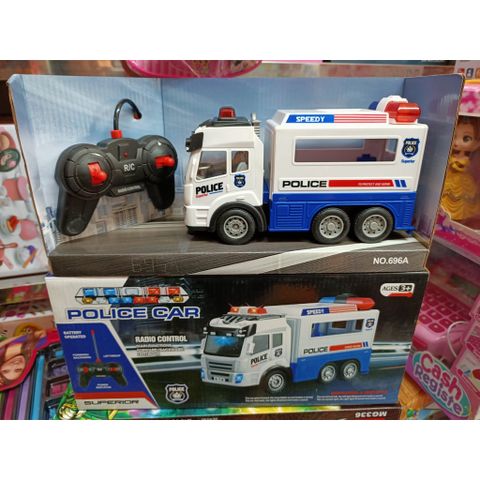 Ô TÔ ĐỒ CHƠI ĐIỀU KHIỂN TỪ XA (696A)