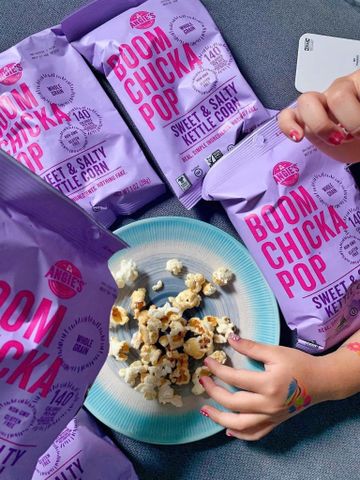 Bắp nổ Sweet & Salty Kettle Corn 709g date 10/2025