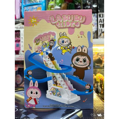 Hộp Đồ Chơi Labubu Nhảy Bậc Thang - Đồ Chơi Điều Khiển Từ Xa Có Nhạc và Đèn Phát Sáng 867-6, Tặng Kèm Pin