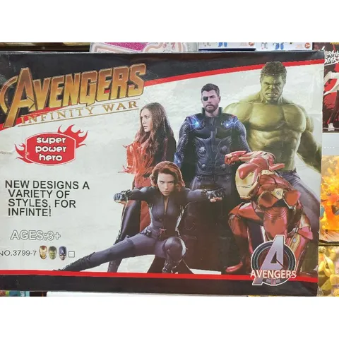 Mô Hình Siêu Anh Hùng Avengers Cao 30cm - Đồ Chơi Phát Sáng Kèm Pin - Quà Tặng Cho Fan Marvel