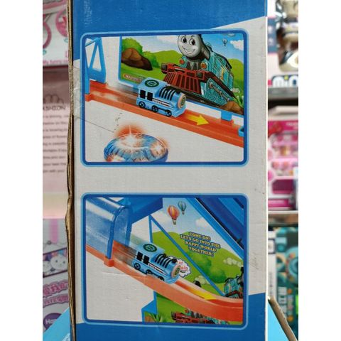 Hộp đồ chơi lắp ghép mô hình Đường trượt của những chiếc đầu tàu Thomas, có nhạc và đèn phát sáng A333-79 (tặng kèm pin)