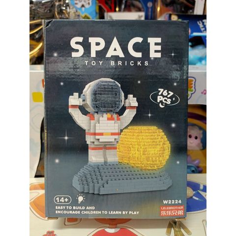 Hộp Lego Lắp Ghép Mô Hình Phi Hành Gia Phát Sáng W2224 - Đồ Chơi Sáng Tạo Cho Trẻ Em, Quà Tặng Thú Vị