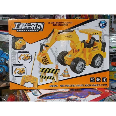 Hộp đồ chơi Xe ô tô cẩu xúc điều khiển từ xa chạy 4 chiều, có đèn phát sáng, sử dụng pin sạc 567-5