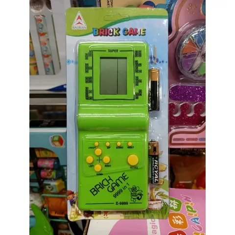Máy chơi game cầm tay E9999-D - Tặng kèm pin, màu giao ngẫu nhiên - Trải nghiệm game tuyệt vời cho mọi lứa tuổi
