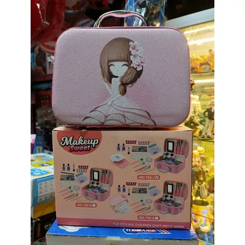 Hộp đồ chơi Trang điểm Makeup Sweet với máy sấy tay phát sáng 768-7 - Đồ chơi trang điểm ngẫu nhiên cho bé gái