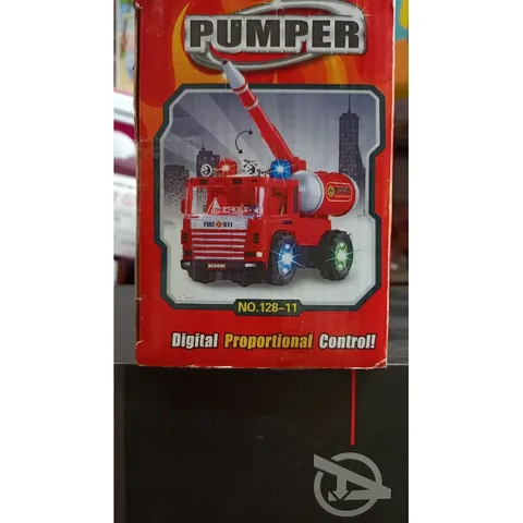 Mô Hình Xe Ô Tô Cứu Hỏa Điều Khiển Từ Xa - Chạy Pin Có Nhạc và Đèn Phát Sáng - Đồ Chơi Trẻ Em 128-11
