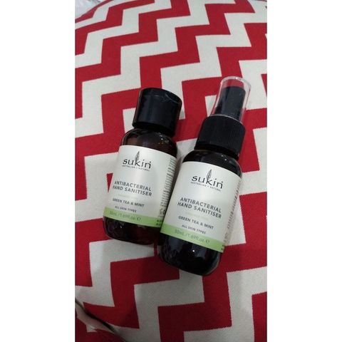 Gel Khử Trùng Tay Antibacterial Hand Sanitiser Spray Green Tea & Mint 50ml 240887