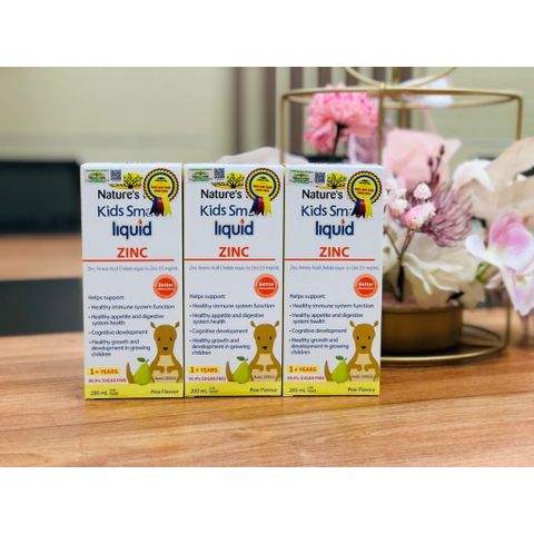 Kẽm nước Nature’s Way Kids Smart Liquid Zinc 100ml - Hỗ trợ phát triển toàn diện cho trẻ từ 1 tuổi trở lên, dễ hấp thụ và dễ uống.
