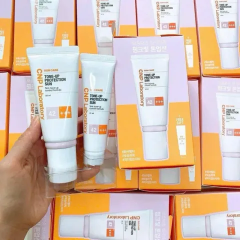 Set Kem Chống Nắng Nâng Tông CNP Laboratory Tone-Up Protection Sun SPF42 PA+++, Hàn Quốc