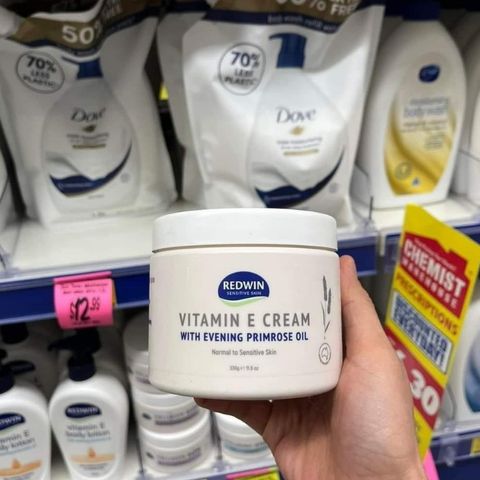 (Mẫu mới) Kem dưỡng ẩm Redwin Vitamin E Cream của Úc