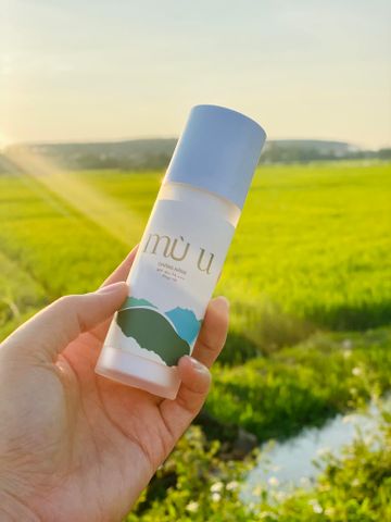 Kem Chống Nắng Mù U D'Vi Nature SPF 40 PA+++ - Bảo Vệ Da Từ Thiên Nhiên, Chống UV Hiệu Quả, Dưỡng Ẩm, Phù Hợp Mọi Loại Da