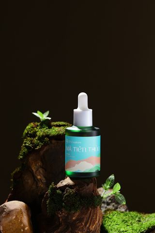 Serum Mã Tiên Thảo D'Vi Nature - Giải Pháp Hiệu Quả Điều Trị Mụn, Cải Thiện Làn Da Khỏe Mạnh và Mịn Màng
