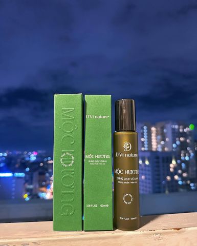 Dung Dịch Vệ Sinh Phụ Nữ Mộc Hương D'Vi Nature - Hỗ Trợ Chăm Sóc Sức Khỏe Vùng Kín Tự Nhiên, An Toàn, Dễ Sử Dụng