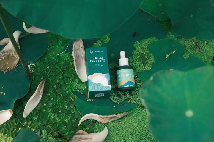 Đương Quy Hoa D'Vi Nature - Hỗ Trợ Làm Sáng Da, Giảm Nám, Tàn Nhang, Tái Tạo Làn Da Khỏe Mạnh, Dưỡng Ẩm Tự Nhiên