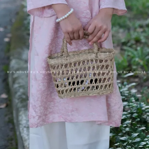 Túi cói mây cho bé chụp ảnh tết