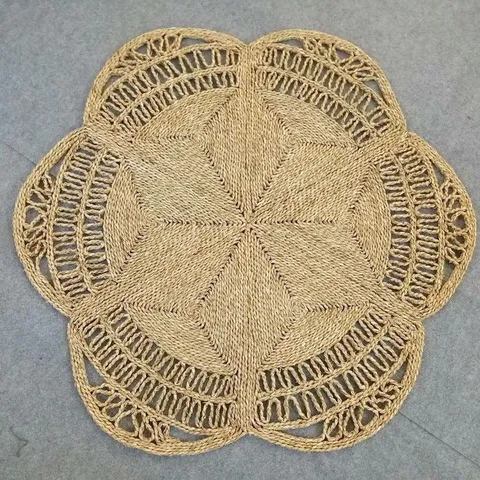 Thảm hoa cói decor phòng vintage