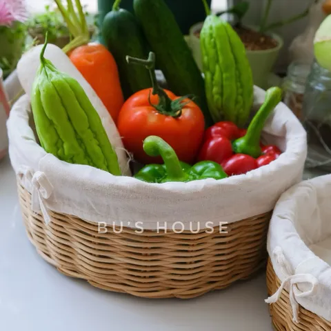 Rổ mây đựng hoa quả có lót vải, trang trí decor phòng
