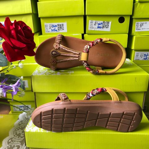 Xăng Đan Đế Bằng Cao 3cm Thời Trang, Tiện Lợi Đi Học, Đi Làm, Đi Chơi