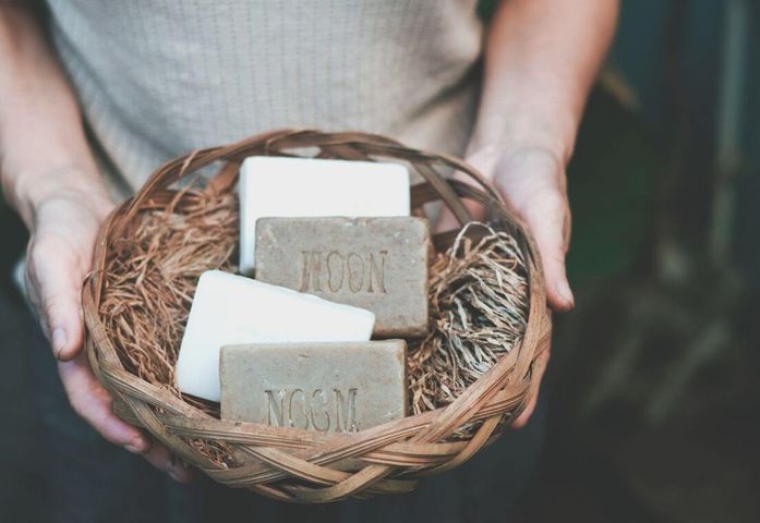 Xà Bông Đa Dụng Noom 100g - Sản Phẩm Tắm Gội, Rửa Chén, Giặt Đồ - Hương Tự Nhiên, Thoải Mái, Phù Hợp Mọi Loại Da