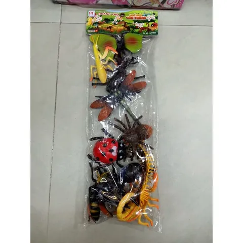 Bộ đồ chơi động vật mô phỏng các loại côn trùng 7505 (giao mẫu ngẫu nhiên)