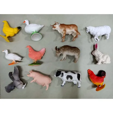 Bộ Đồ Chơi Mô Phỏng Động Vật Nuôi MY FARM - Gồm 12 Con Khác Nhau, Giúp Bé Phát Triển Kỹ Năng và Tư Duy Sáng Tạo