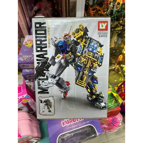Mã 11032 - Hộp lê gô lắp ghép mô hình Robot gồm có 688 chi tiết