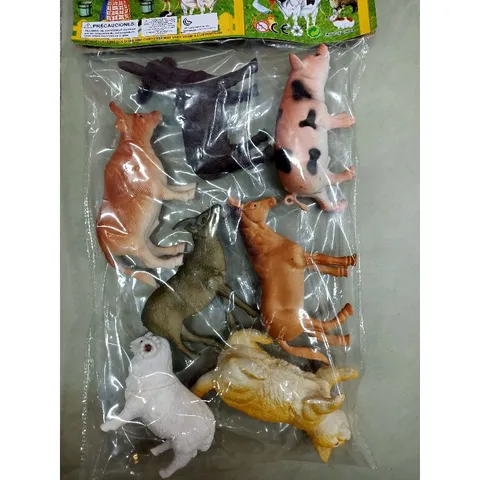 Bộ đồ chơi mô phỏng các loại động vật nuôi tại nhà MY FARM gồm 7 con khác nhau