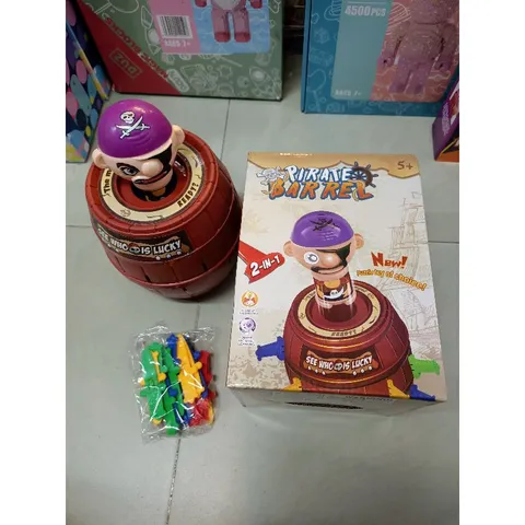 Trò chơi Hải tặc may mắn Pirate Barrel 9898 - Đồ chơi trẻ em phát triển tư duy sáng tạo và giao tiếp, quà tặng ý nghĩa cho bé.