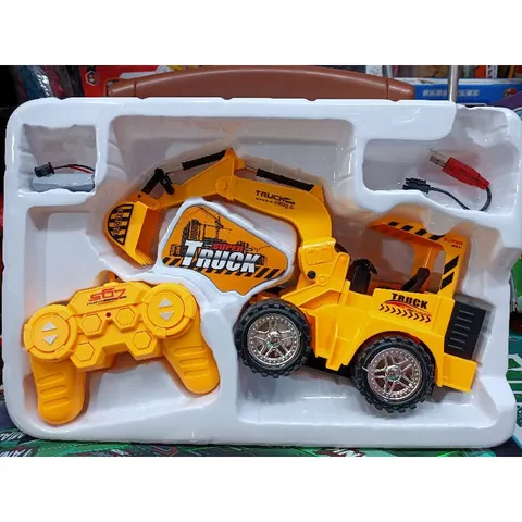 Hộp đồ chơi Điều khiển từ xa Xe ô tô cẩu xúc chạy 4 chiều, có đèn phát sáng, sử dụng pin sạc 567-5