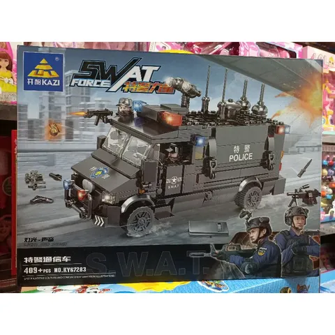 Hộp lê gô lắp ghép mô hình xe ô tô SWAT KY67283