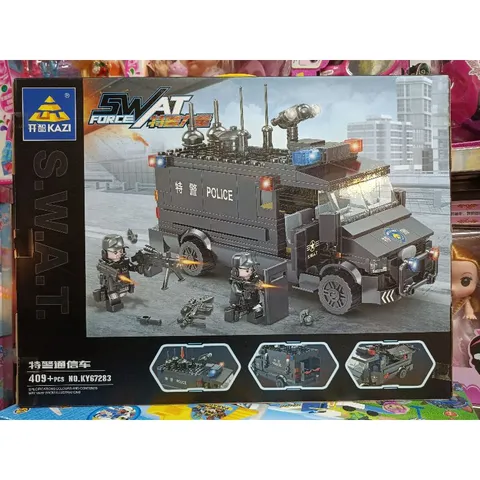 Hộp lê gô lắp ghép mô hình xe ô tô SWAT KY67283