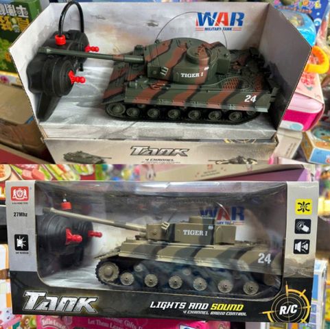 Đồ chơi xe tăng điều khiển từ xa chạy bằng pin có đèn và âm thanh 539-1 Tank Remote control 234033