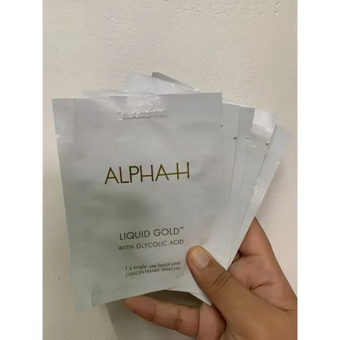Combo Sample Alpha-H Essential Skin Perfecting Moisturiser SPF15 5ml & Liquid Gold Exfoliant - Bộ Dưỡng Da Hoàn Hảo cho Làn Da Tươi Sáng