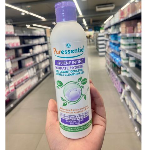 Dung dịch vệ sinh phụ nữ Puressentiel Hygiene Intime - Hữu cơ, chiết xuất 3 loại hoa, bảo vệ và làm dịu vùng kín an toàn, hiệu quả.
