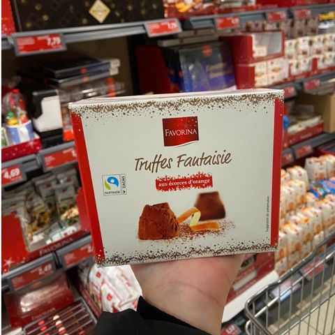 Socola Tươi Truffes Favorina Pháp - Hộp Quà Độc Đáo Gồm 4 Vị Như Nguyên Bản, Hạt Phỉ, Vỏ Cam, Caramel - Món Quà Ngọt Ngào Cuối Năm