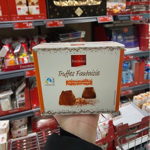 Socola Tươi Truffes Favorina Pháp - Hộp Quà Độc Đáo Gồm 4 Vị Như Nguyên Bản, Hạt Phỉ, Vỏ Cam, Caramel - Món Quà Ngọt Ngào Cuối Năm