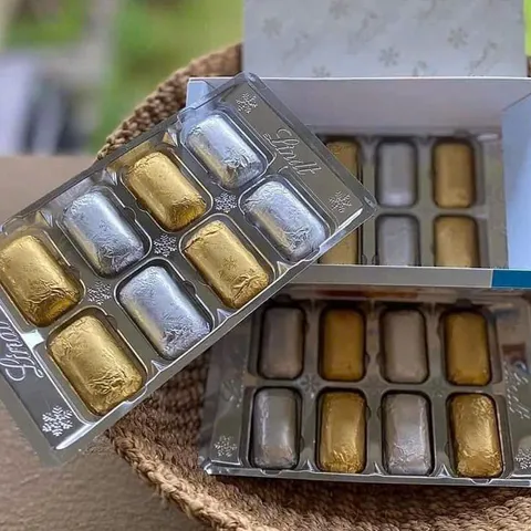 Socola Tươi Lindt Pyrenees Pháp - Hương Vị Độc Đáo Mùa Đông, Quà Tết Sang Trọng Và Ngọt Ngào 5 Sao