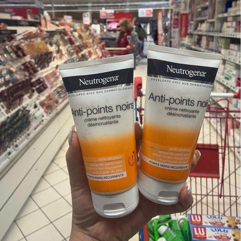 Sữa Rửa Mặt Neutrogena Anti Boutons - Chống Mụn & Mụn Đầu Đen, Gel Tẩy Tế Bào Chết, Dưỡng Sáng Da, Pháp
