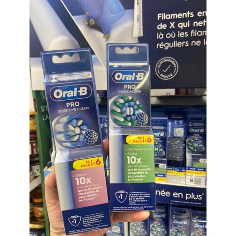 Đầu bàn chải điện Oral-B thay thế cho bàn chải đánh răng, đầu nhạy cảm Sensi và đầu làm sạch sâu Cross, chăm sóc răng miệng hiệu quả.