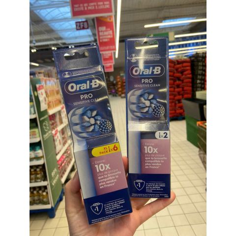Đầu bàn chải điện Oral-B thay thế cho bàn chải đánh răng, đầu nhạy cảm Sensi và đầu làm sạch sâu Cross, chăm sóc răng miệng hiệu quả.
