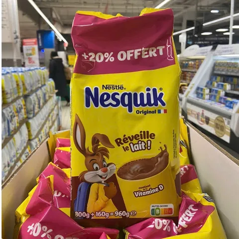 Bột Cacao Nesquik Pháp 960g - Pha với Sữa Tươi Thành Sữa Socola Thơm Ngon Hấp Dẫn Dinh Dưỡng Cho Trẻ Em và Người Lớn