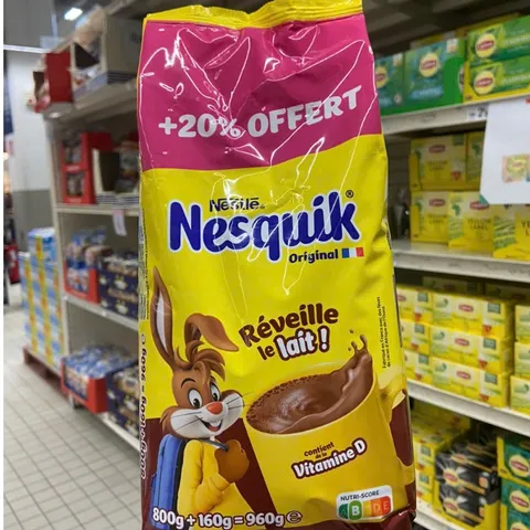 Bột Cacao Nesquik Pháp 960g - Pha với Sữa Tươi Thành Sữa Socola Thơm Ngon Hấp Dẫn Dinh Dưỡng Cho Trẻ Em và Người Lớn