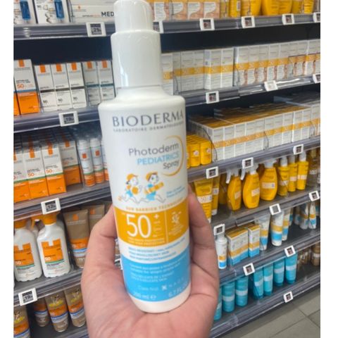 Kem Chống Nắng Xịt Bioderma Photoderm Pediatrics SPF 50+ Cho Trẻ Em