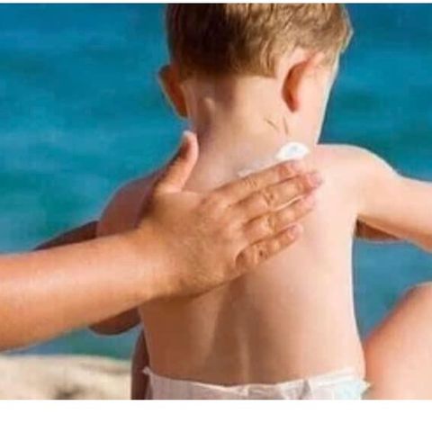 Kem Chống Nắng Xịt Bioderma Photoderm Pediatrics SPF 50+ Cho Trẻ Em